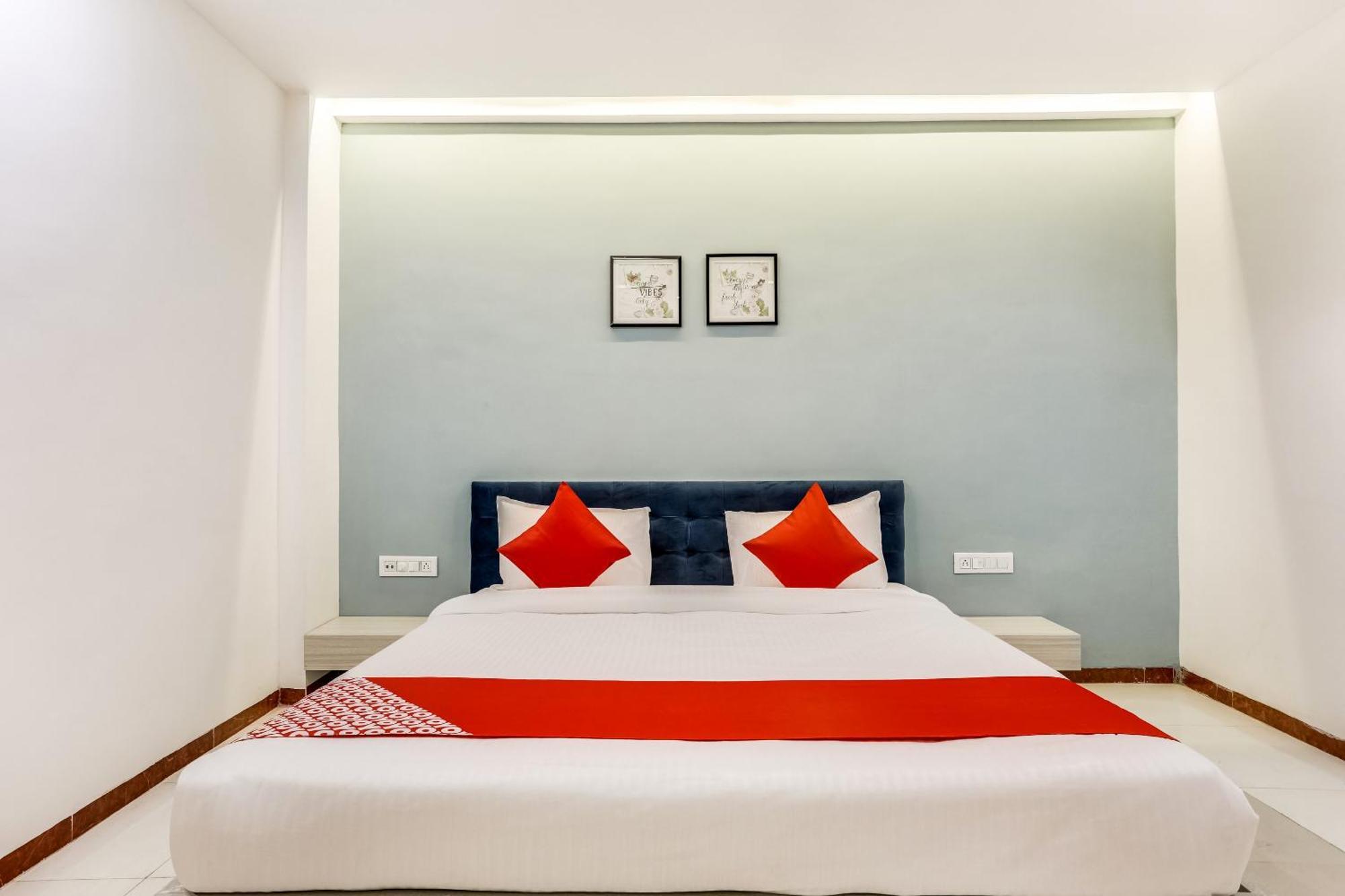 Hotel O Omkar Indore Eksteriør billede