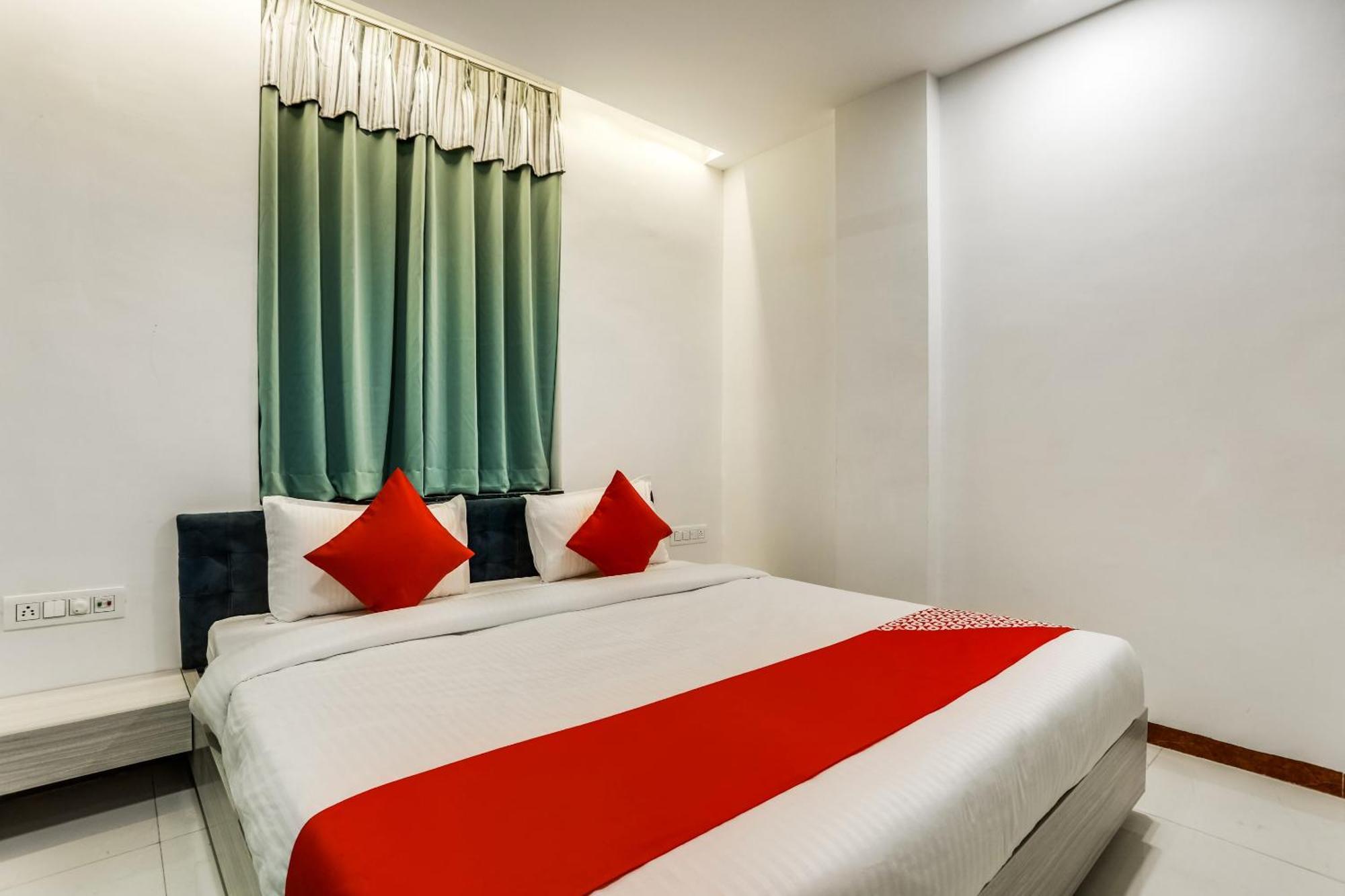 Hotel O Omkar Indore Eksteriør billede