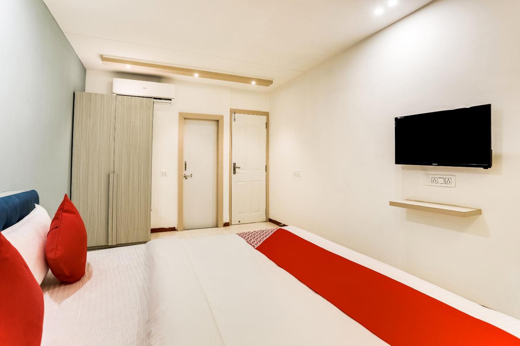 Hotel O Omkar Indore Eksteriør billede