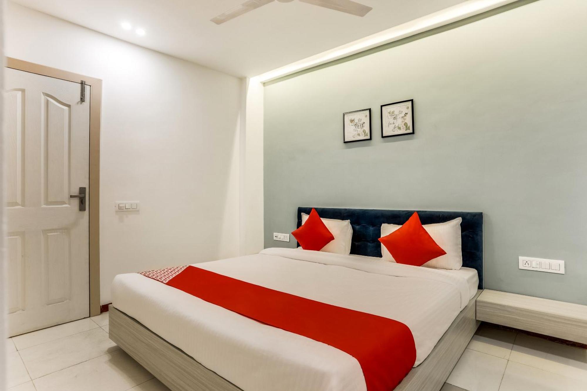 Hotel O Omkar Indore Eksteriør billede